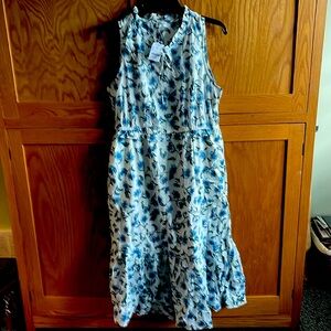 Size 10 Petite never worn still has tag on it